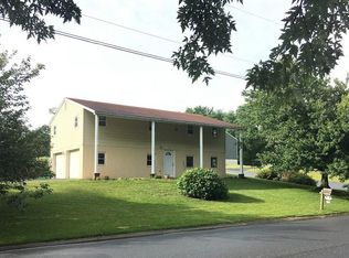 107 Hardwood Dr, Newmanstown, PA 17073