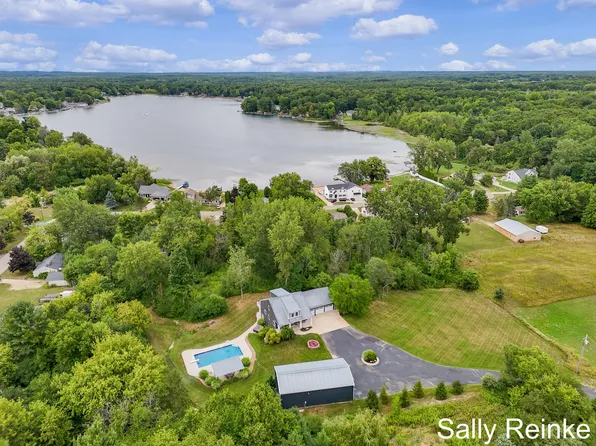303 Broman St NE, Sparta, MI 49345
