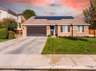 12102 Tiger Lily Ct, Bakersfield, CA 93311