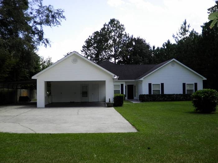 Front Elevation- Close Up