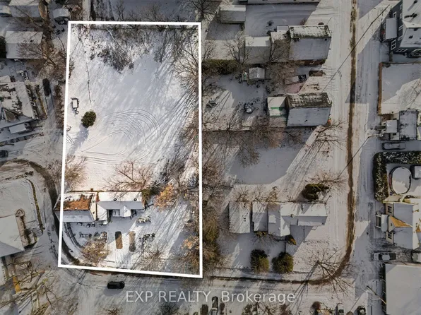 42 & 46 Allan St, Carleton Place, ON K7C 1T3