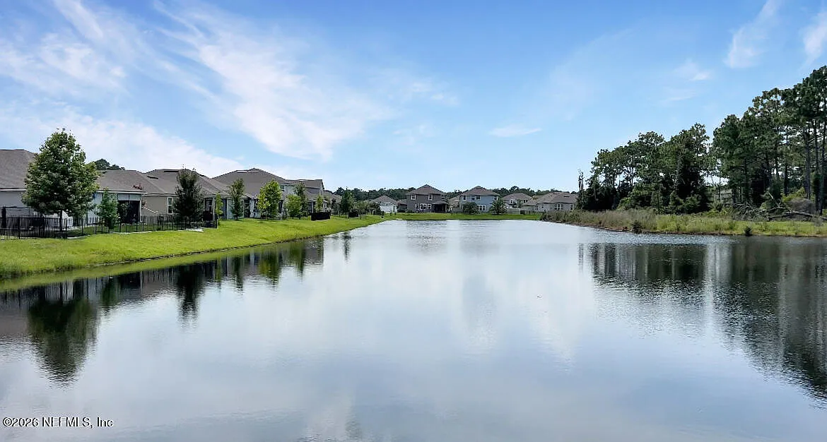5 bed, 4.0 bath, 2921 sqft, $3,000 — Photo 3