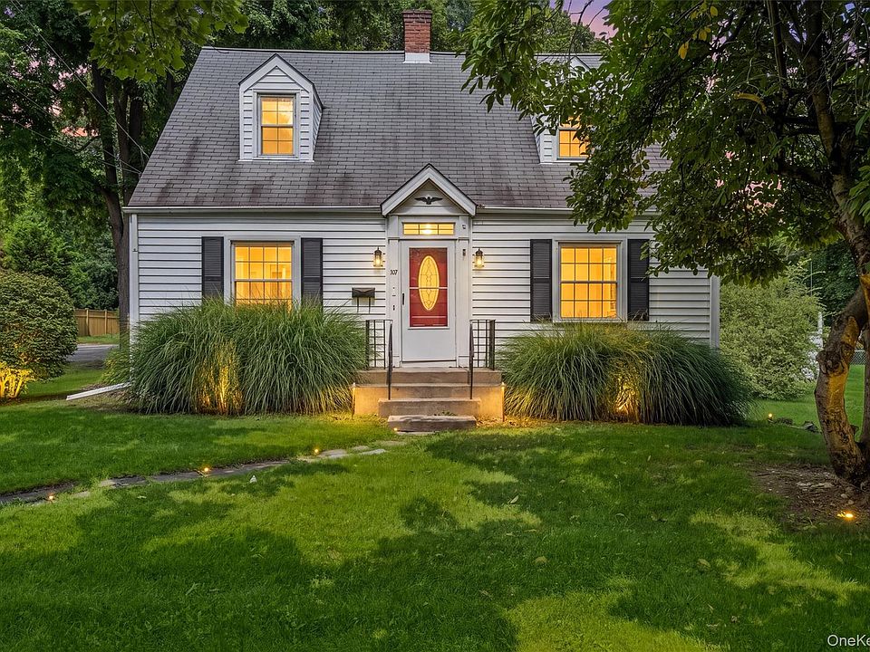 1st image of 107 E Cedar Street