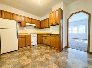 2718 Commercial Ave, Madison, WI 53704