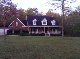 206 Waters Edge Rd, Greenwood, SC 29649
