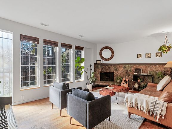 4th image of 1137 E 12th Ave