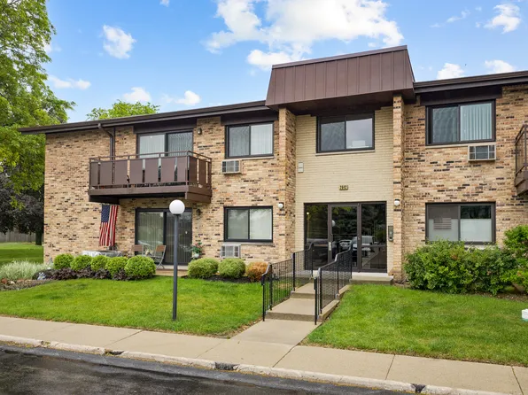 2642 N Windsor Dr Unit 102, Arlington Heights, IL 60004