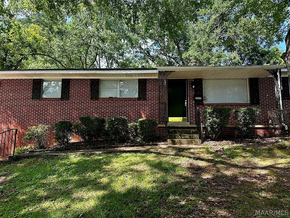 1009 Rosedale Dr