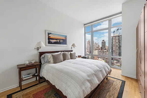 Sold by SERHANT. | media 5