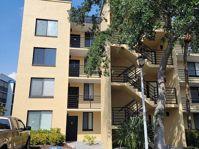 2424 W Tampa Bay Blvd #M201 — Photo 1