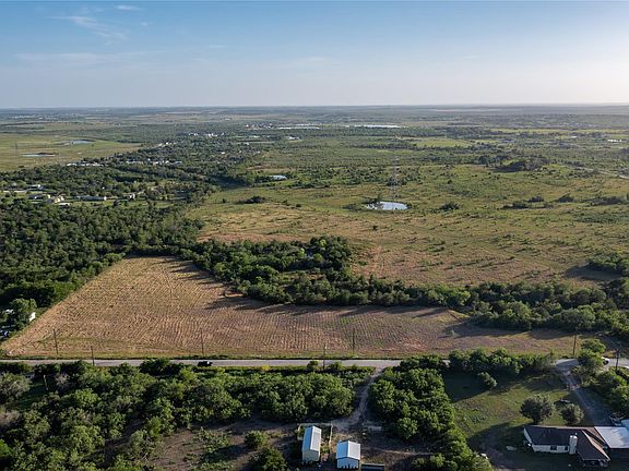 5th image of 2 Schubert Ln