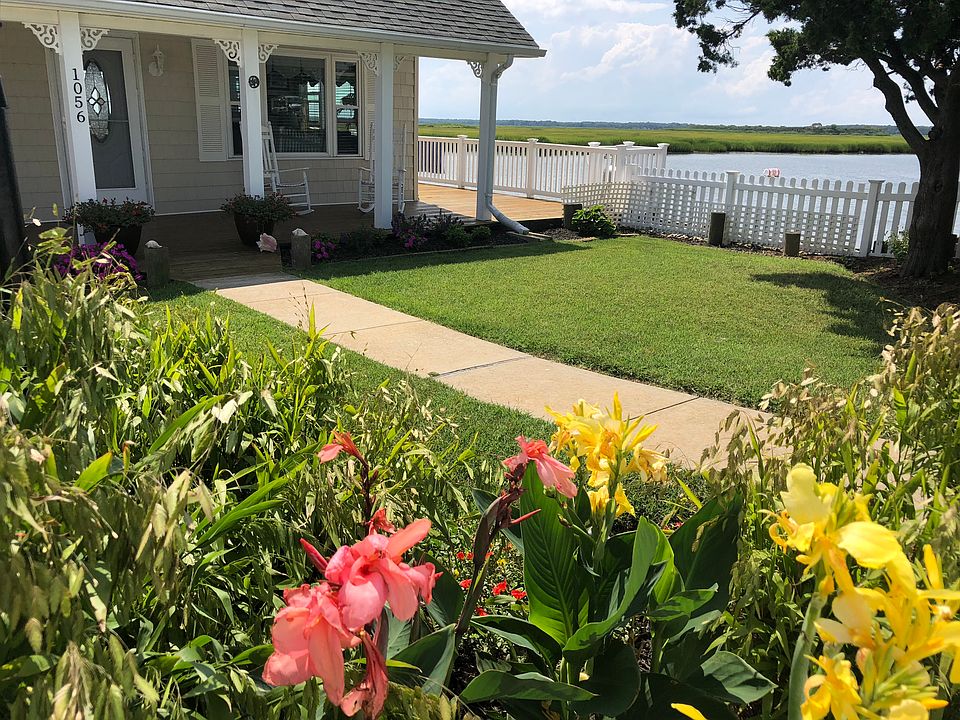 Magnificent Waterfront Home!