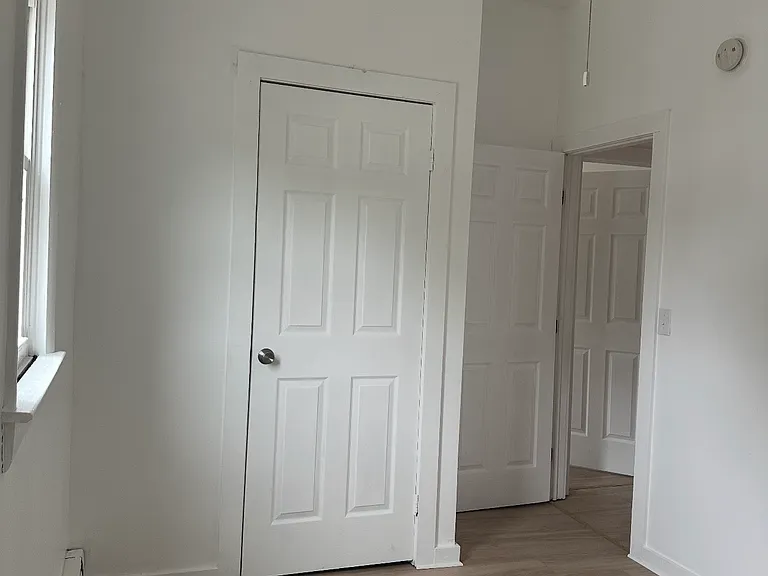 657A South St #B — Photo 4
