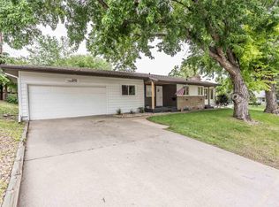 1916 S Kiwanis Ave, Sioux Falls, SD 57105