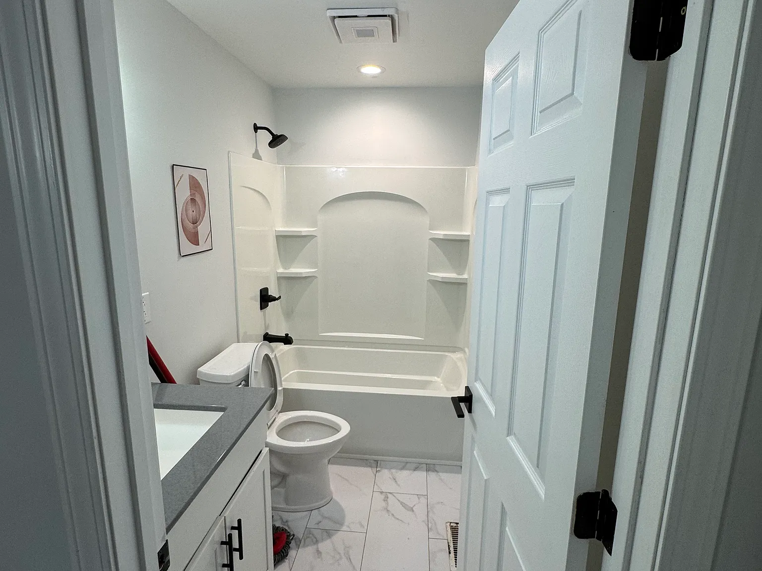 3 bed, 2300 sqft, $1,750 — Photo 4