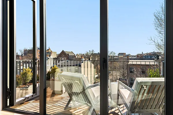 Sold by MNS | media 14