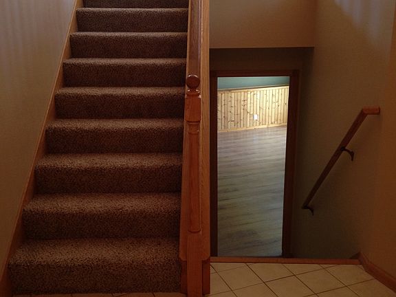 Large Open Foyer with Tile