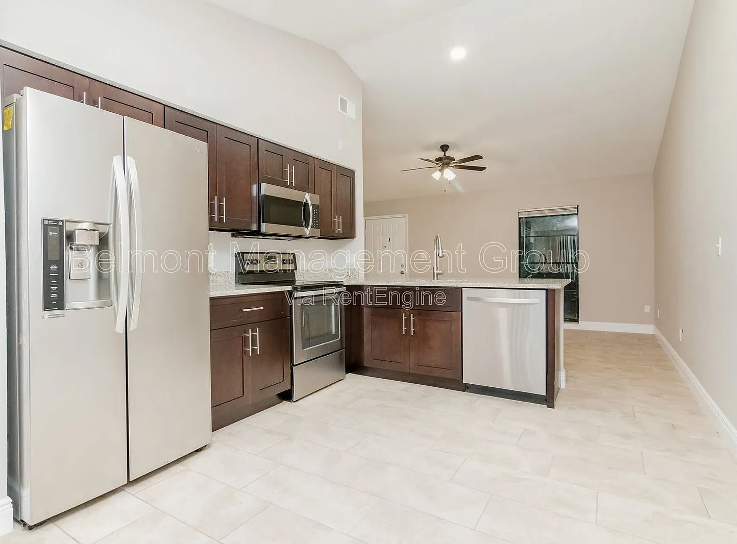 2 bed, 2.0 bath, 900 sqft, $1,695 — Photo 4
