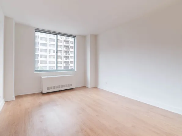 750 Columbus Avenue image 31 of 61