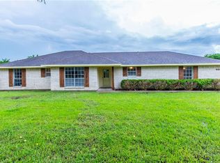 620 Cardinal Dr, Red Oak, TX 75154