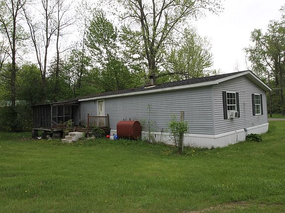 3rd image of 7 Lilac Ave