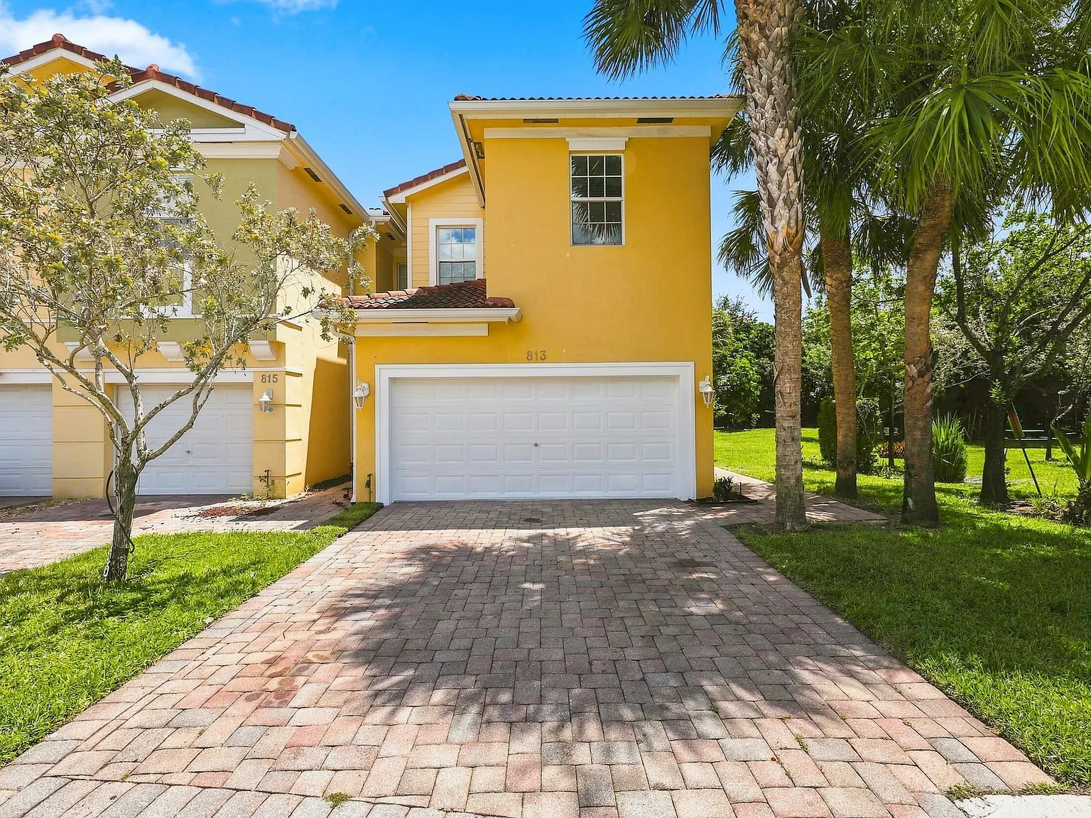3 bed, 2.5 bath, 1609 sqft, $2,800 — Photo 1
