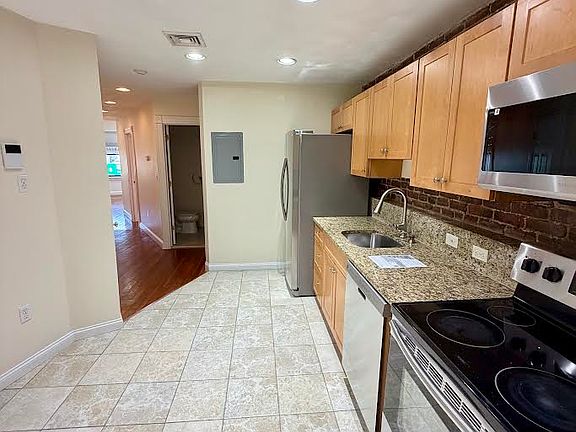 3rd image of 379 Main St