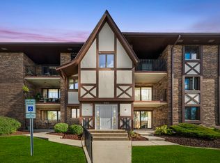 10512 Ridge Cove Dr APT 11C, Chicago Ridge, IL 60415