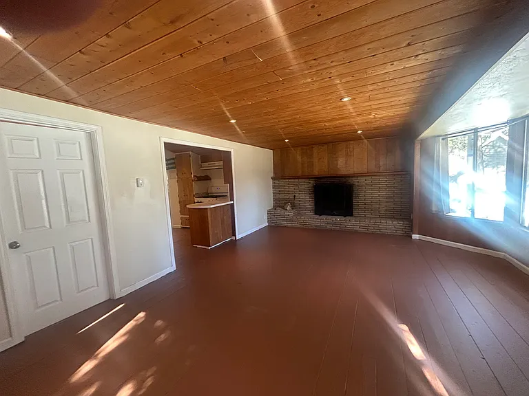 25055 Marion Ridge Dr #1 — Photo 2