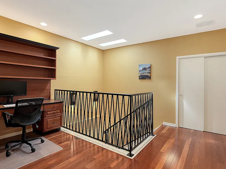 1685 Laurel St #4 — Photo 17