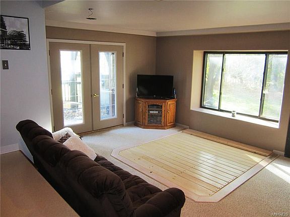 2nd image of 6176 Marion Pl