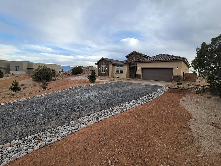 5532 Baranca Overlook Ct NE — Photo 1