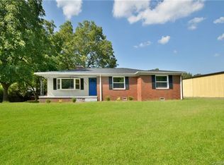 204 Rogers Lake Rd, Kannapolis, NC 28081