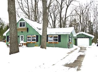 2845 Oak Ave, Lewiston, MI 49756