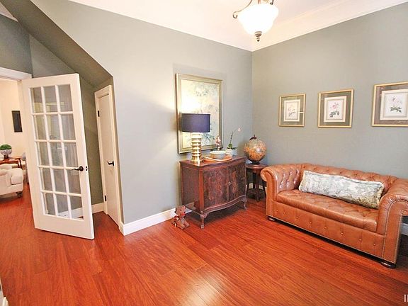 4th image of 1512 Victoria Green Blvd