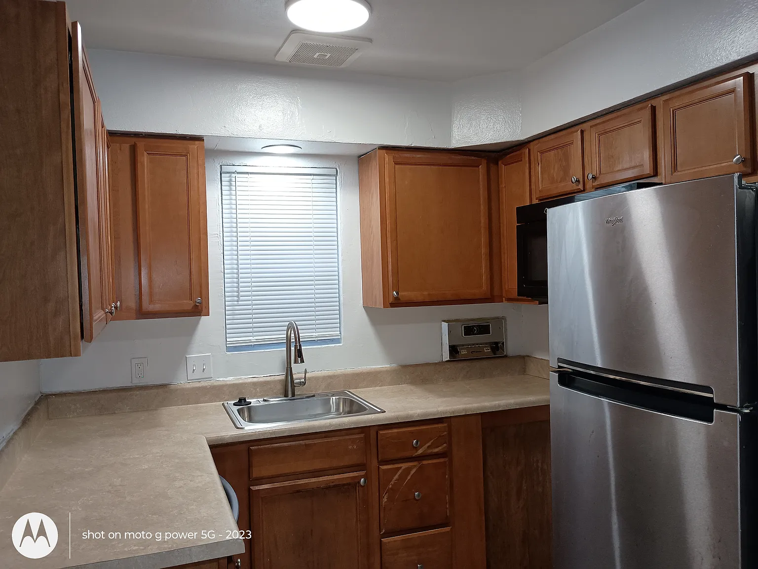 2 bed, 1000 sqft, $1,350 — Photo 2