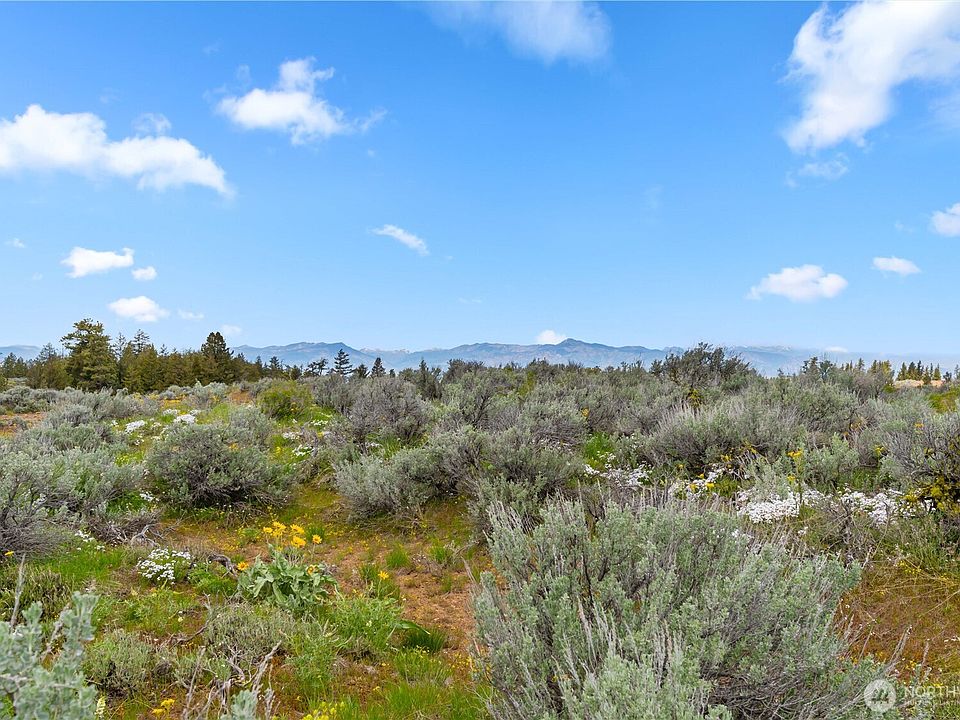 2nd image of 207 Falcon Ridge Road