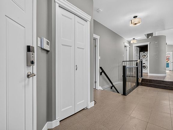 5th image of 13725 131b Ave NW