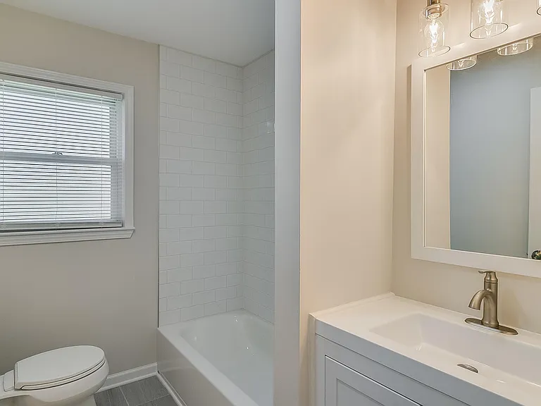 35099 Donnelly St — Photo 13
