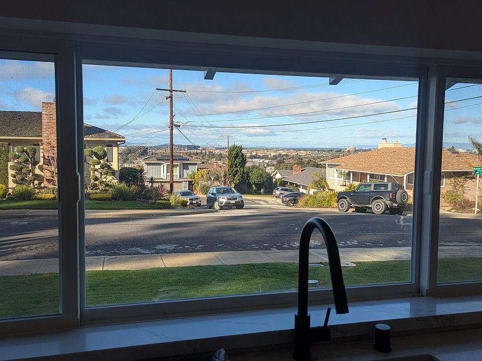 1st image of 340 Malcolm Ave