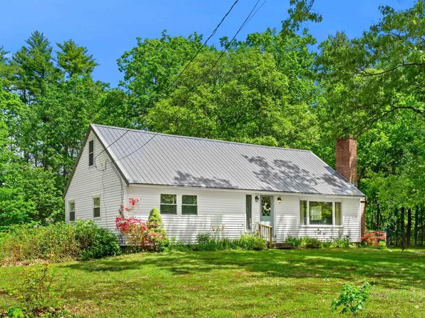 52 Pinkham Road, Lee, NH 03861