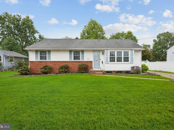 410 S Chester Ave, Riverside, NJ 08075