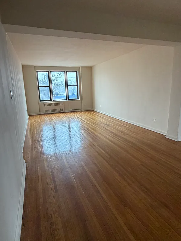 185-01 Hillside Avenue 2J