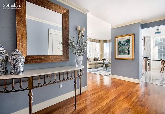 4th image of 250 E 53rd St APT 1802