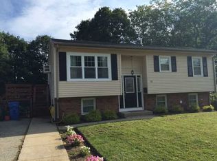 52 Curry Rd, Cranston, RI 02920