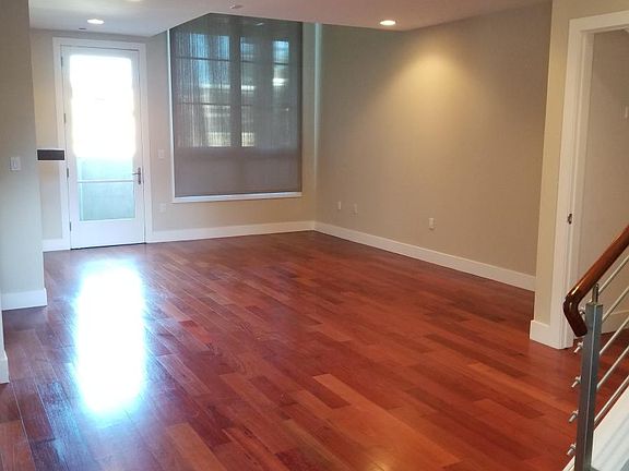 4th image of 960 N San Antonio Rd Unit 218