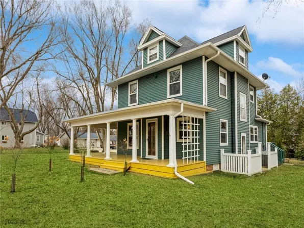 700 Adair St, Adair, IA 50002