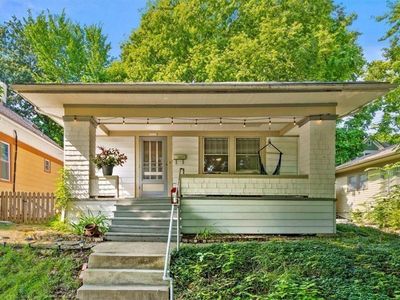 1704 W 41st St, Kansas City, MO, 64111