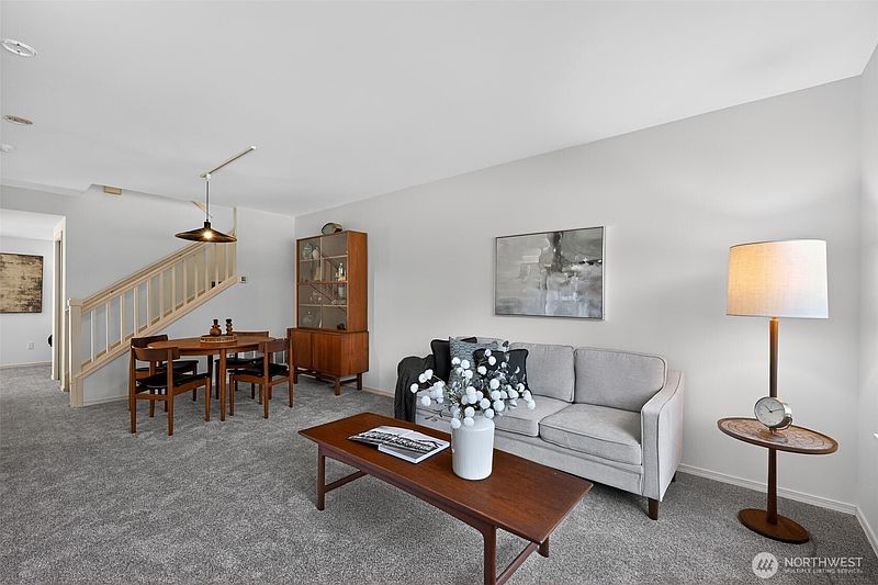 5th image of 11510 Maple Court