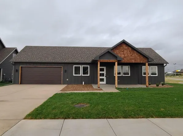 443 Dala Dr, Lindsborg, KS 67456